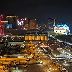 https://penthouse-suite-at-the-signature-at-mgm-grand.las-vegashotels.net